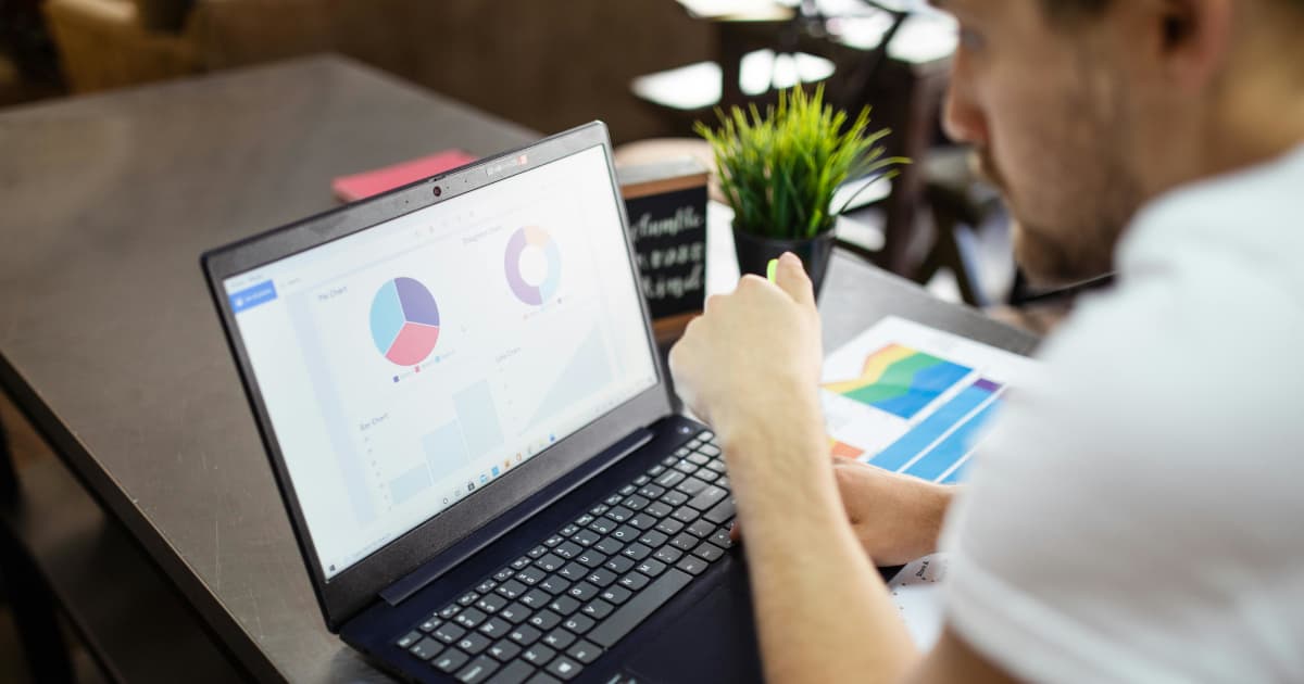 Political Scientist Nancy Clara Launches Guide for Argentine Businesses Targeting U.S. Market