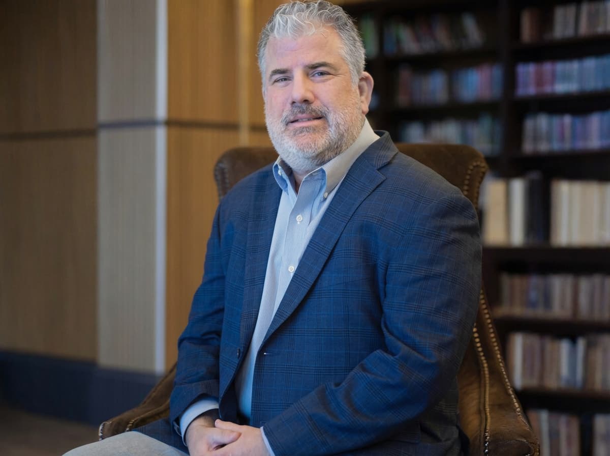 Real Estate Broker Publishes Collection of True Stories from the Field