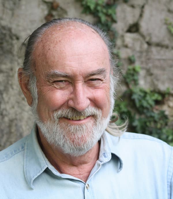 Earl Vincent de Berge's Memoir Captures the Essence of Adventure and Environmental Stewardship