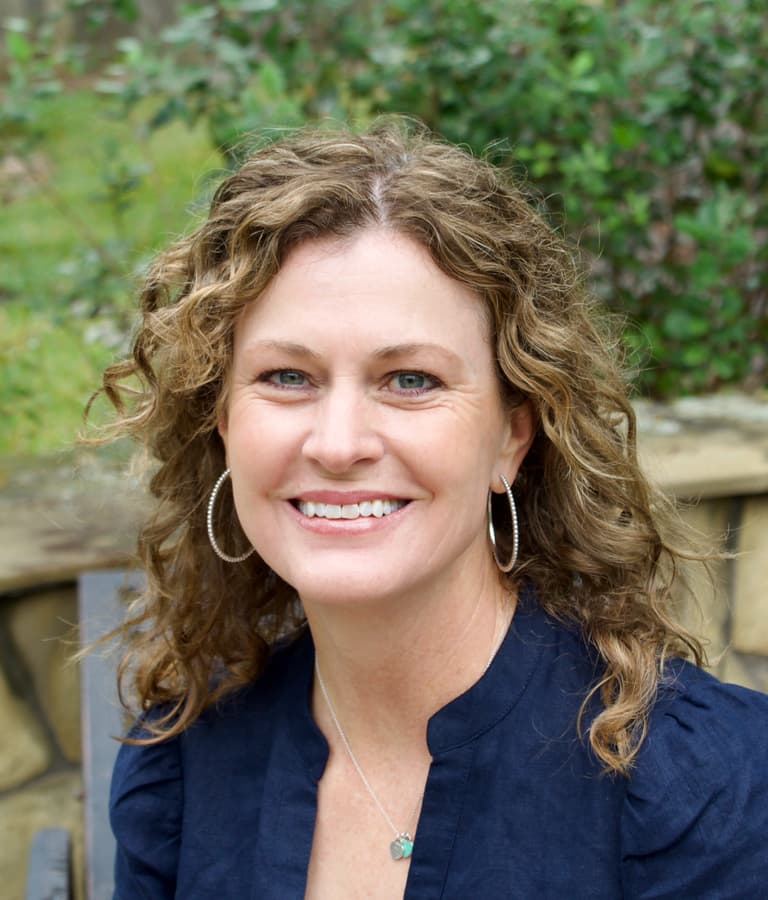 Former Veterinarian Jen Cole Launches Children's Book Series 'Rooster and Squid'