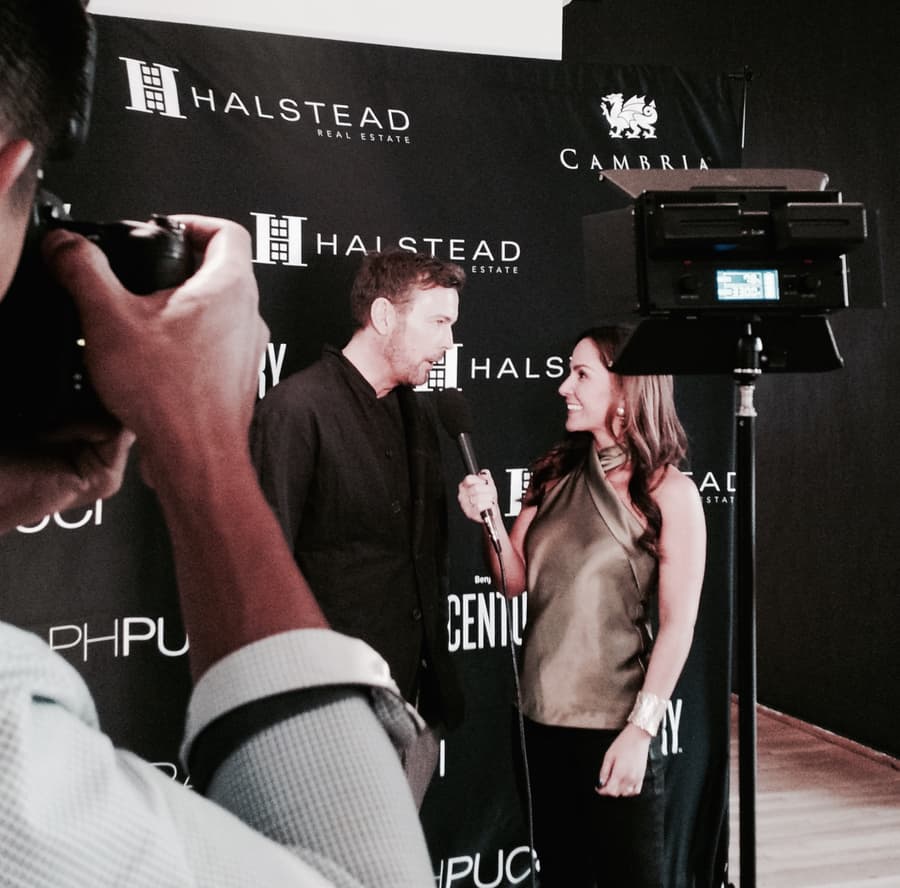 Resident Dog Around the World Showcases Architecture Through Canine Companions